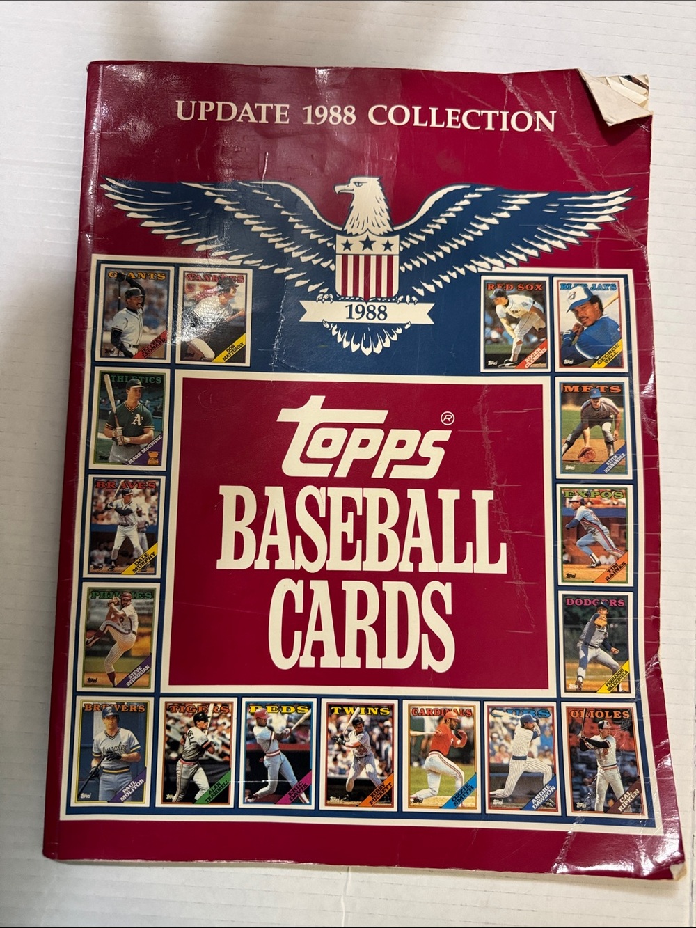 Topps Baseball Cards 1988 Collection - Burgundy & Navy Cover (226)